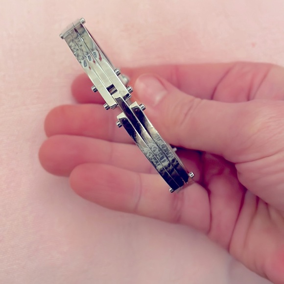 Stainless steel faux handcuff bracelet bangle with cubic zirconias rhinestones - Picture 8 of 8